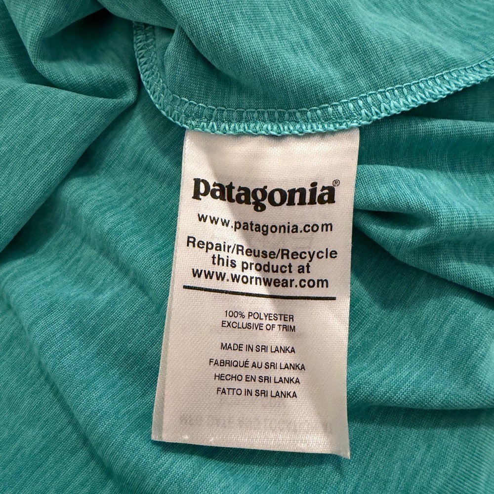 Patagonia Girls Capilene Cool Long-Sleeved Shirt, Like New, XL (14), Teal - Picture 4 of 5